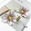 Flores artificiales de rosa silvestre pequeña, flores falsas de tela de seda, accesorios para ropa DIY, materiales para regalos, decoraciones de pared de flores para bodas