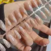 Jue magnesio raíz de loto taro degradado color Huan Huan pieza de uña prefabricada uña para usar uña de escalera larga parche de uña taro color producto semiacabado