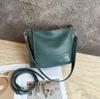 Couro de Vaca Camada Superior Grão Natural Casual Bolsa de Ombro Feminina Transfronteiriça para Deslocamento Bolsa Transversal Simples Couro Genuíno Macio para Mulheres