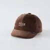 Gorra de bebé súper linda, moderna de otoño e invierno, pana NICE, versátil, gorra de béisbol de ala suave