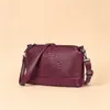 Bolso de hombro de cuero suave con estampado de cocodrilo nuevo 2026, bolso cruzado retro, gran capacidad, bolso tote versátil, diseño cuadrado pequeño