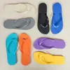 Chanclas coloridas modelo nuevo 2026, portátiles para viajar, antideslizantes, para uso en casa en verano, sandalias de pareja, estilo para hombre