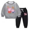 Traje de suéter para niños otoño e invierno 2023 estilo occidental nuevo traje cálido de invierno acolchado de terciopelo de manga larga para niños grandes
