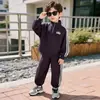Conjunto de Sudadera para Niños de Primavera y Otoño Conjunto Casual Deportivo Atractivo para Niños de Dos Piezas Niños Pequeños y Medianos Ropa Elegante para Niños de Comercio Exterior