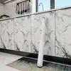 Adesivos para Portas de Armário à Prova d'Água e de Óleo Cozinha Autoadesivos Móveis Casa de Aluguel Fogão Imitação de Mármore Adesivos para Portas de Armário