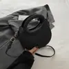 Popular 2025 Inverno Novo Estilo Casual Design Embossado Moderno Personalizado Bolsa Pequena de Mão Ombro Transversal