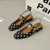 Sapatos Mary Jane de salto grosso retrô femininos 2026 novo verão bico quadrado calcanhar aberto estilo coreano versátil sandálias de salto médio bico fechado