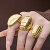 Conjunto de Anéis Personalizados com Design Exagerado Estilo Europeu e Americano em Formato de Croissant, Aço Inoxidável Banhado com Ouro Real 18K, Joia de Mão Simples e Fashion