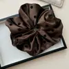 Diadema Elegante de Satén con Lunares para Mujer, Cuerda para Moño de Cola de Caballo Baja de Verano, Nueva Goma Elástica Diadema