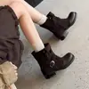 Hebilla de cinturón estilo británico, tacón grueso, botas tipo Martin para mujer, piel genuina, exportación 2026, botas cortas de color bloqueado mate para otoño/invierno, versátiles y cómodas