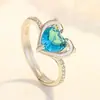 Yihua Anel de diamante em formato de coração com golfinho duplo mais vendido, abertura criativa, conjunto de micro safira, anel de amor com golfinho