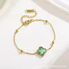 Pulsera de Acero de Titanio de Alta Gama que No se Desvanece para Mujer Estilo Ins Nicho Simple Nuevo Estilo Estilo Fresco Moda Versátil Exquisita Joyería de Mano
