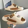 Nuevas pantuflas de suela gruesa para hombre para uso en exteriores, sandalias de plataforma para la playa, que aumentan la altura, antideslizantes, adecuadas para el hogar, interiores, conducir, casuales y versátiles