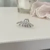 Pinzas para Orejas de Hada Versátiles de Lujo Ligero Completamente Incrustadas con Diamantes para Mujer, Aretes Transfronterizos con Estilo Coreano, Sensación de Alta Gama, Accesorios Simples y Exquisitos para Orejeras