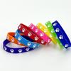 Pulseira de pulso de garra de cachorro de festa temática de animal de estimação quente transfronteiriça europeia e americana simples de impressão de pata de animal fofo pulseira de silicone
