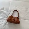 Bolso Pequeño Simple de Moda para Mujer 2026 Otoño Nuevo Bolso de Hombro Único para el Trabajo, Debajo del Brazo, para Salir, Sensación Relajada, Bolso Cruzado