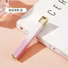 Isqueiro de metal novo estilo com uma corrente longa e fina, projetado para mulheres, com chama aberta e gás recarregável, um item popular e moderno
