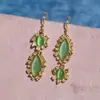 Pendientes franceses vintage geométricos minimalistas y elegantes con incrustaciones de diamantes, de estilo elegante de mediados de siglo, ganchos versátiles para la oreja con borlas