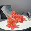 Nueva Flor Artificial Gesang Flor de Impresión 3D de 5 Cabezas Flor de Seda Flor Falsa Decoración para el Hogar Boda Coreana Mesa de Café