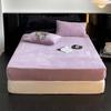 Colcha de terciopelo de leche simple de color liso de clase A, funda protectora, colchón de terciopelo para bebé, conjunto de tres piezas, ropa de cama de invierno