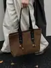 Bolsa de mano transfronteriza, bolso grande de mujer, nueva colección otoño/invierno 2026, bolso de hombro vintage, adecuado para ir al trabajo