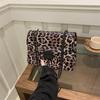 2024 Nova Moda Popular Texturizada Pequena Bolsa Quadrada Europeia e Americana Retrô Leopardo Bolsa de Ombro Corrente Bolsa Transversal Tendência