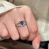 Anillo Abierto Curvo de Zafiro Azul Forma de Gota de Agua Diseño de Nicho Anillo para Dedo Índice Moda Exquisita Versátil Joyería para Mano para Mujeres