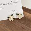 Aretes de flor de gardenia Super hada Mori Pendientes Estilo vintage Hong Kong aguja de plata aretes de alto grado de temperamento al por mayor