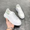Zapatos Blancos McQueen para Mujer Suela Gruesa Primavera y Otoño Nuevos Zapatos de Red Zapatos Torre Populares en Internet Modernos ins Modernos Casuales Deportivos