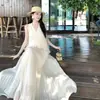 Elegante diseño estilo francés, vestido de tirantes de ilusión de dos piezas irregulares, hermoso vestido largo plisado de hada estilo vacaciones de verano para mujer