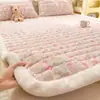 Cubrecama pequeño con estampado floral de terciopelo de leche para colchón tatami, pieza única o juego de tres piezas de terciopelo de leche, tipo engrosado de invierno antideslizante