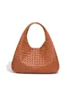 Novo Modelo B da Marca para o Início da Primavera, Bolsa Pequena de Tecelagem, Cesta de Mão Fashion Simples e Sofisticada para o Dia a Dia, Bolsa de Ombro Formato Dumpling