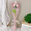Flor tejida a mano de punto de flor tejida a mano flor de lana regalo a mano ramo de sujeción flor de ganchillo al por mayor Día de San Valentín