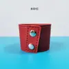 Capa de couro com botão duplo para copo, capa protetora de PU para copo de café, fornecimento transfronteiriço, fabricante de itens de presente e promocionais, personalizável com impressão de logotipo