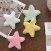 Horquilla de pelo con forma de estrella de peluche dulce japonesa y coreana para otoño e invierno, bonita horquilla para niña, pinza para el flequillo, pinza para el pelo con forma de pico de pato de color, accesorios para el cabello al por mayor