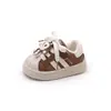 Zapatos para Niños Pequeños Zapatos para Niños Primavera y Otoño Nuevo Bebé Suela Suave Niñas Punta de Concha Zapatos de Tabla Casuales Niños Pequeños Zapatos Deportivos