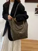 Bolsa de Lona Estampada de Leopardo para Mulheres 2025 Nova Moda de Verão Popular Bolsa Tote Casual Grande Capacidade Bolsa de Ombro para o Dia a Dia