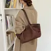 Elegante y estiloso bolso tote para mujer, nuevo y versátil bolso de hombro para otoño e invierno 2026, bolso de mano para el hombro para el día a día