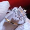 Anillo Minimalista de Flor de Cristal con Circonita Microincrustada para Mujer, de Moda en Japón y Corea, Sencillo y Exquisito, Estilo Ins