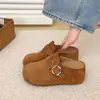 Tamanho pequeno, coleção de outono, sapatos slip-on de sola grossa, estilo meio chinelo 2026, com palmilha interna que aumenta a altura, novos sapatos femininos estilo retro Birkenstock