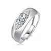 Anillo de Moissanita para Hombre Plata de Ley S925 Chapado en Platino No se Desvanece en Stock Anillo al por Mayor Lujo Ligero de Gama Alta