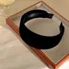 Diadema de Tela Informal con Flocado de Ala Ancha para Mujer 2025 Nueva Diadema de Alta Gama Accesorios para la Cabeza de Moda de Gama Alta