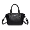 Bolsa Transversal Feminina 2026 Nova Bolsa de Mão de Couro Macio Transfronteiriça Simples Versátil Moda para o Dia a Dia Bolsa de Ombro