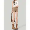 Shorts de mezclilla sexy color caqui estilo americano para mujer, nuevo modelo de verano, hot pants sexys de cintura alta, corte A, ajustados, que realzan la cadera