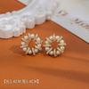 Pendientes de Perla Exquisitos y Pequeños con Aguja de Plata Moda Gama Alta Estilo Japonés y Coreano Versátiles Estilo Popular de Internet Pendientes Elegantes de la Puerta Este