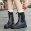 Botas de chuva de cano médio transfronteiriças com punhos elásticos, estilo Chelsea feminino, impermeáveis, antiderrapantes, resistentes ao desgaste, adequadas para uso ao ar livre, botas de chuva da moda para acampamento