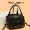 Bolsa feminina nova 2026 transfronteiriça, bolsa de mão de couro macio fashion de grande capacidade, bolsa de ombro de alta qualidade, bolsa transversal para o dia a dia