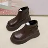 Botas Martin quentes, com sola grossa e forro de fleece para mulheres, novo modelo outono/inverno 2026, sola plataforma com biqueira larga, botas de algodão versáteis para pessoas baixinhas