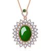 Colgante de Cristal Verde Cristal Ovalado Diamante Completo Imitación Calcedonia Verde Natural Jade Blanco Doble Capa Colgante de Alta Gama Colgante Rueda de la Fortuna