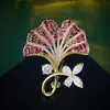 Broche de Folha de Ginkgo Rubi de Alto Padrão Estilo Francês Vintage com Zircônia Completa Versátil para Casacos de Outono e Inverno Broche Exquisito
